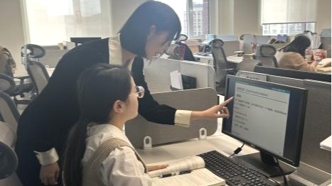 薪火相传助成长 凝心聚力迎评估 ——商学院扎实推进“传帮带”工作，夯实迎评促建根基