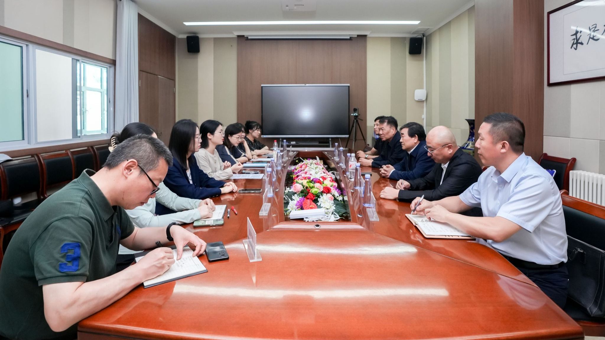 兰州信息科技学院与甘肃省物流行业协会深化交流，携手共谱合作新篇