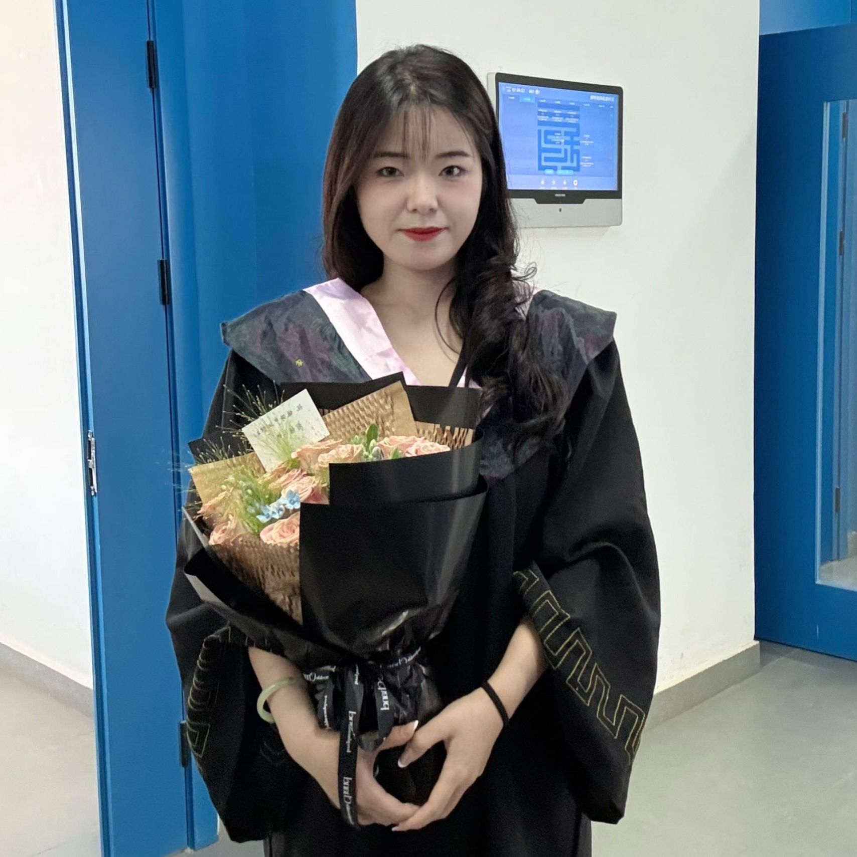 高婉婷：上岸银行