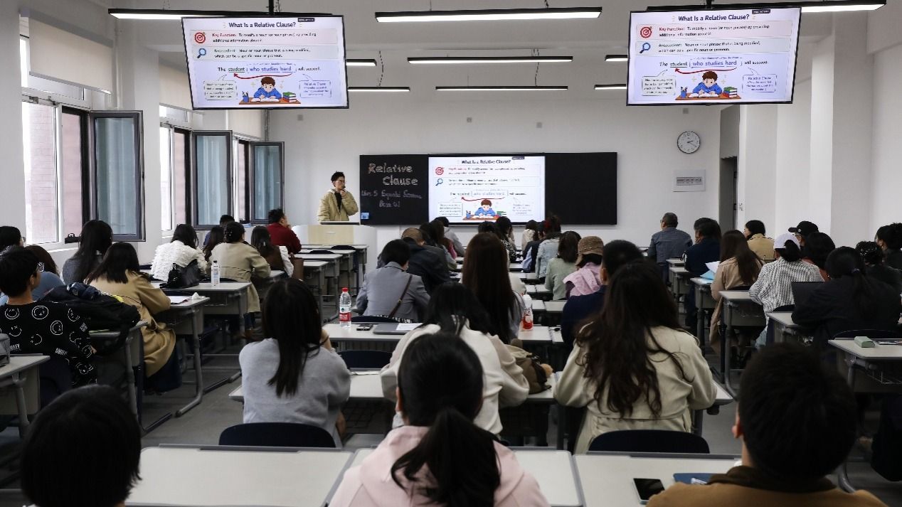 迎评促建 | 深耕语法课堂，匠心打磨教学——商学院英语系扎实开展“磨课”教研活动